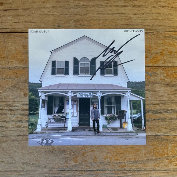 Noah Kahan vinyl with signed insert - Picture 4 of 4